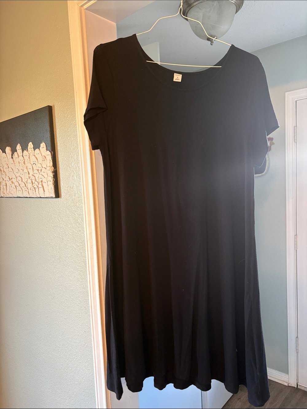 Old Navy Black Short-Sleeve Swing Tunic Dress